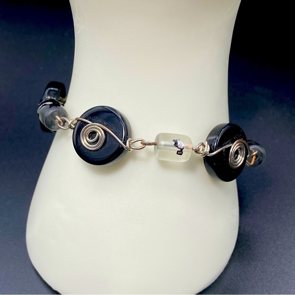 WIRE wrapped Y2 J onyx disc bracelet vintage